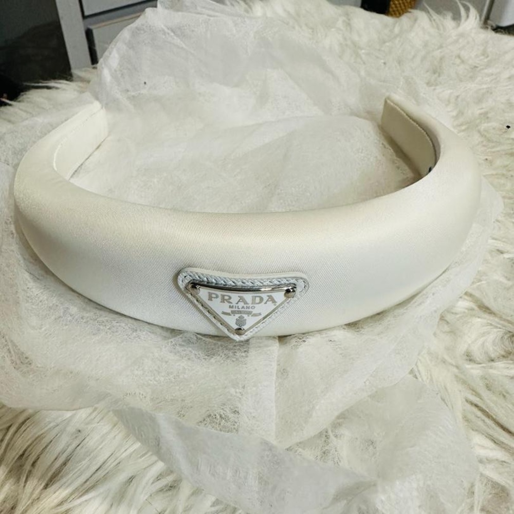 Brand new puffy headband & accessory of Prada collections
